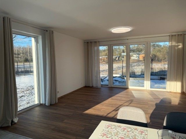 dom wolnostojący, 4 pokoje Zielonka, ul. Seledynkowa. Zdjęcie 1