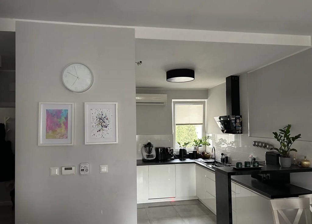 Mieszkanie 3-pokojowe Piaseczno. Zdjęcie 3