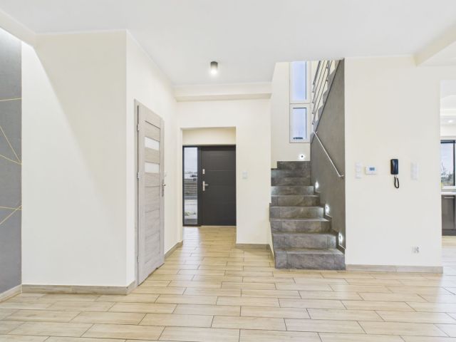 bliźniak, 4 pokoje Pruszków Żbików, ul. Żbikowska. Zdjęcie 12