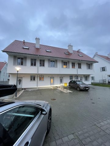 dom szeregowy, 3 pokoje Zgorzała, ul. Słowika. Zdjęcie 1