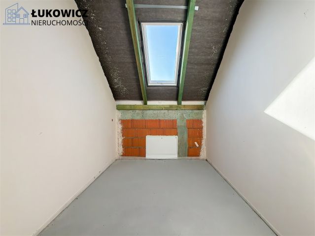 dom wolnostojący, 5 pokoi Kaniów. Zdjęcie 18