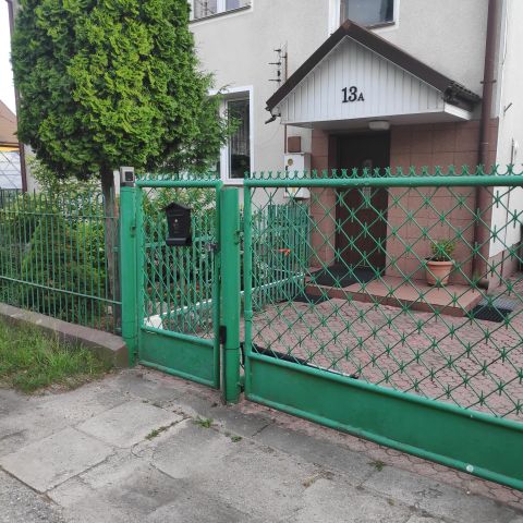 dom wolnostojący, 6 pokoi Ostrołęka Centrum, ul. Spokojna. Zdjęcie 1