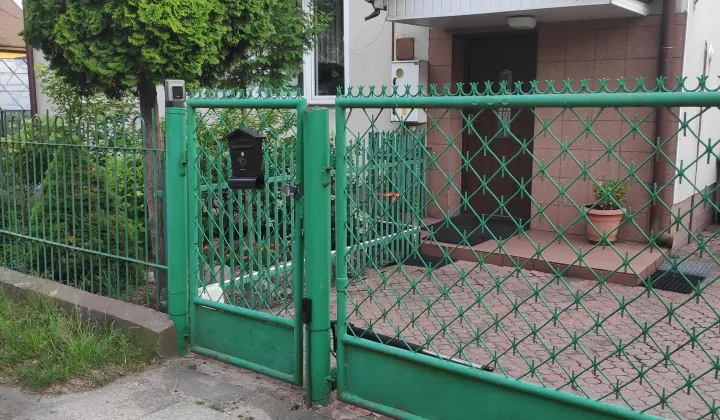 dom wolnostojący, 6 pokoi Ostrołęka Centrum, ul. Spokojna