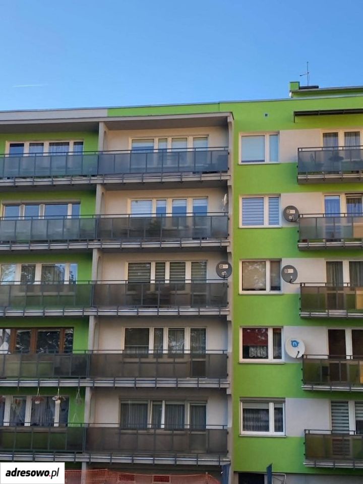 Mieszkanie 3-pokojowe Prudnik, ul. ks. Skowrońskiego. Zdjęcie 2