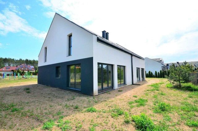 bliźniak, 5 pokoi Kłodawa. Zdjęcie 1