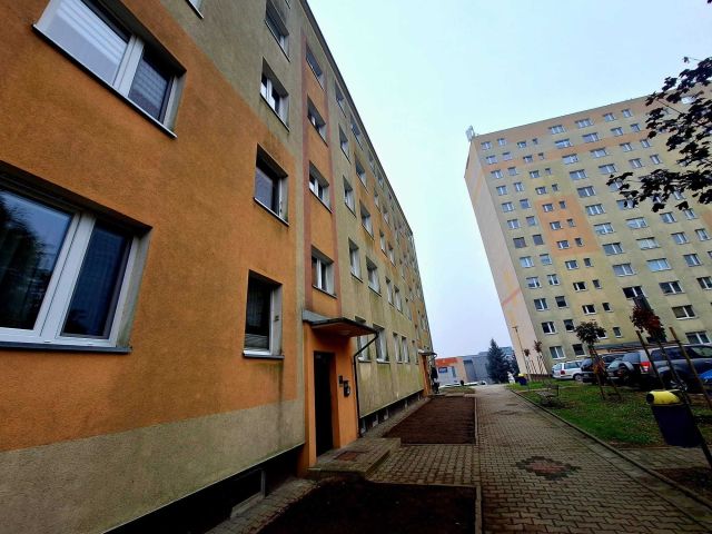 Mieszkanie 3-pokojowe Starachowice, ul. Kościelna. Zdjęcie 1