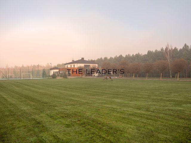 dom wolnostojący, 8 pokoi Kampinos. Zdjęcie 26