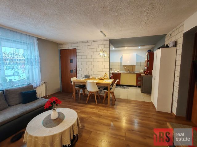 dom wolnostojący, 5 pokoi Pomarzany Fabryczne. Zdjęcie 5