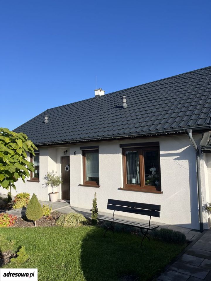 dom wolnostojący, 4 pokoje Nowa Wieś Malborska. Zdjęcie 1