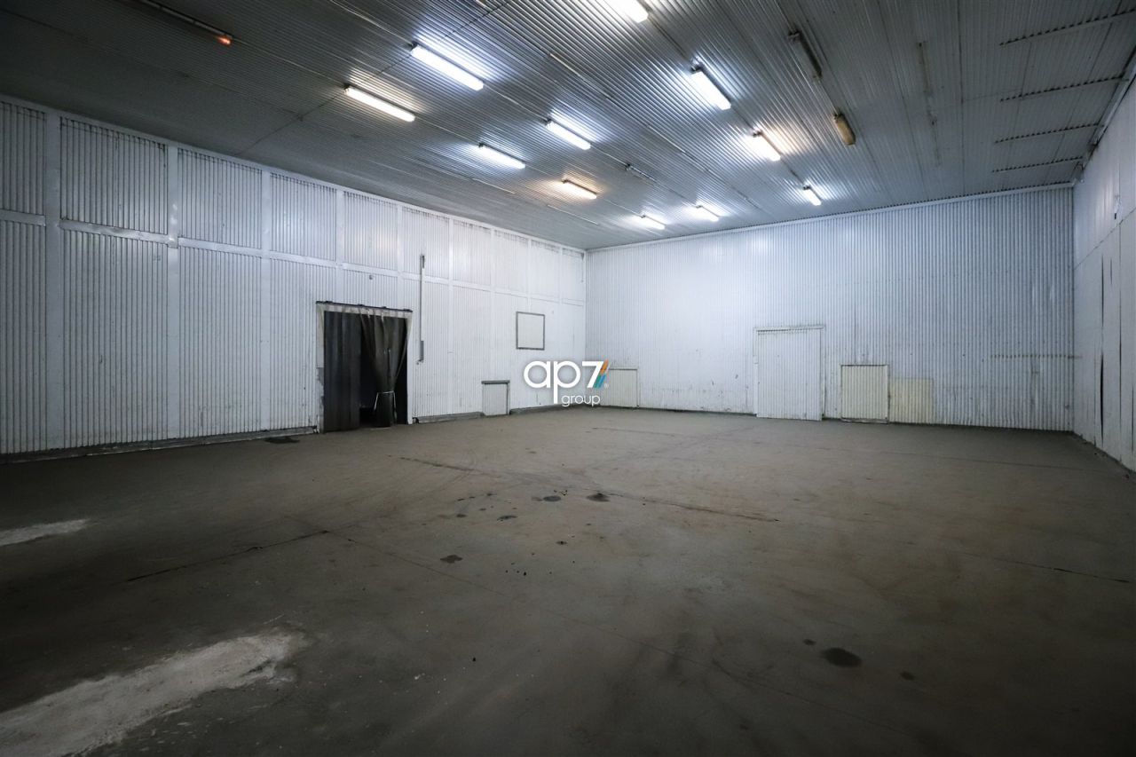 Hala/magazyn Kraków Podgórze