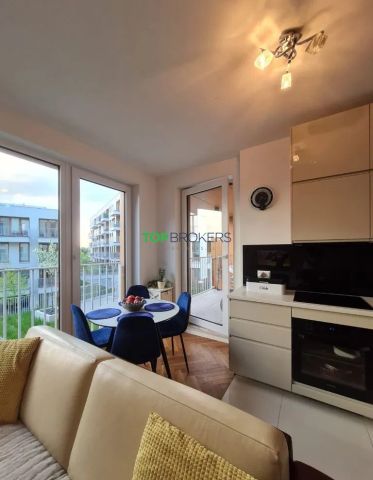 Mieszkanie 3-pokojowe Warszawa Mokotów, ul. Chrystiana Piotra Aignera. Zdjęcie 2