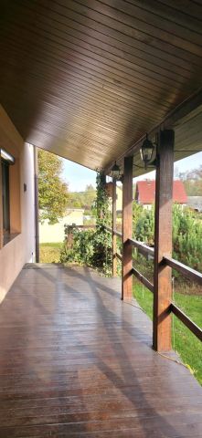 dom wolnostojący, 6 pokoi Rzozów. Zdjęcie 13