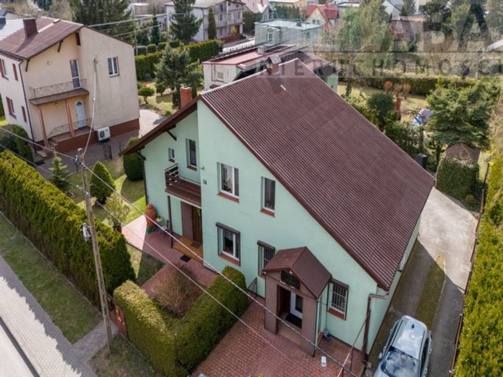 dom wolnostojący, 7 pokoi Dobre, ul. Powstańców. Zdjęcie 1