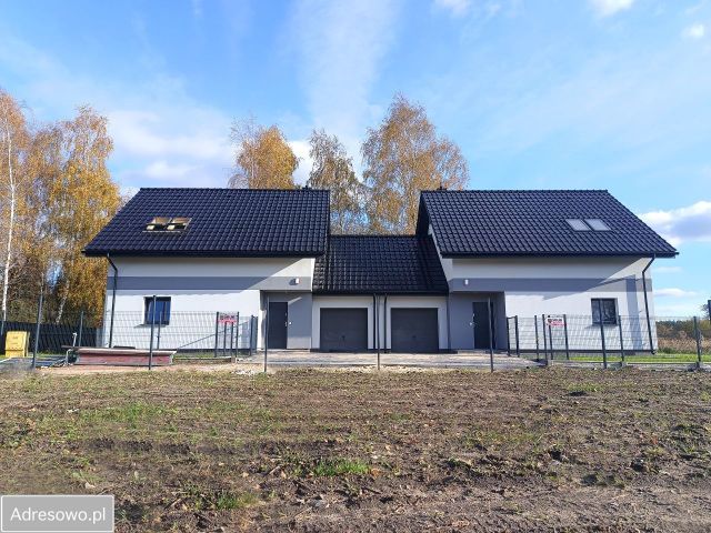 bliźniak, 4 pokoje Chruszczobród, ul. 9 Maja. Zdjęcie 1