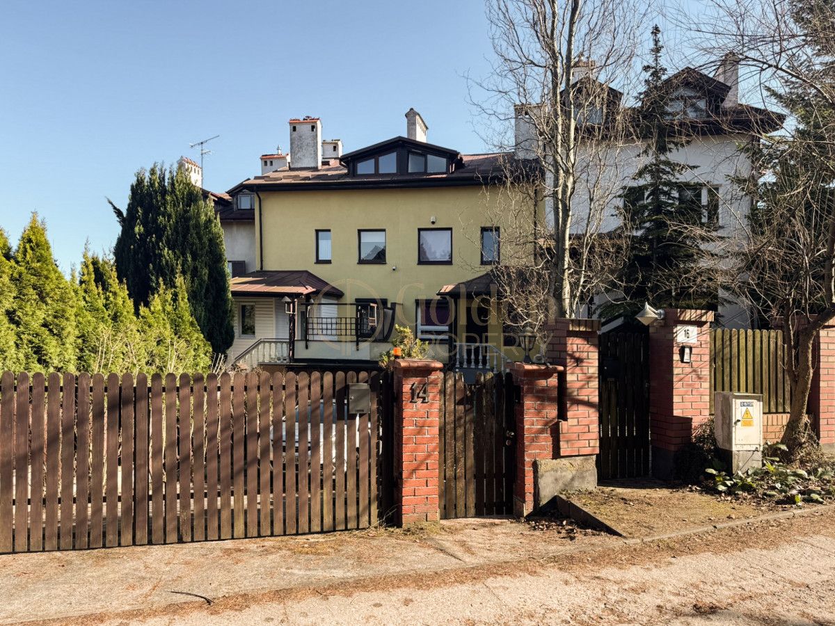 dom szeregowy, 8 pokoi Gdynia Wielki Kack, ul. Gryfa Pomorskiego. Zdjęcie 2