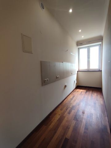 Mieszkanie 4-pokojowe Warszawa Śródmieście, ul. Nowowiejska. Zdjęcie 13