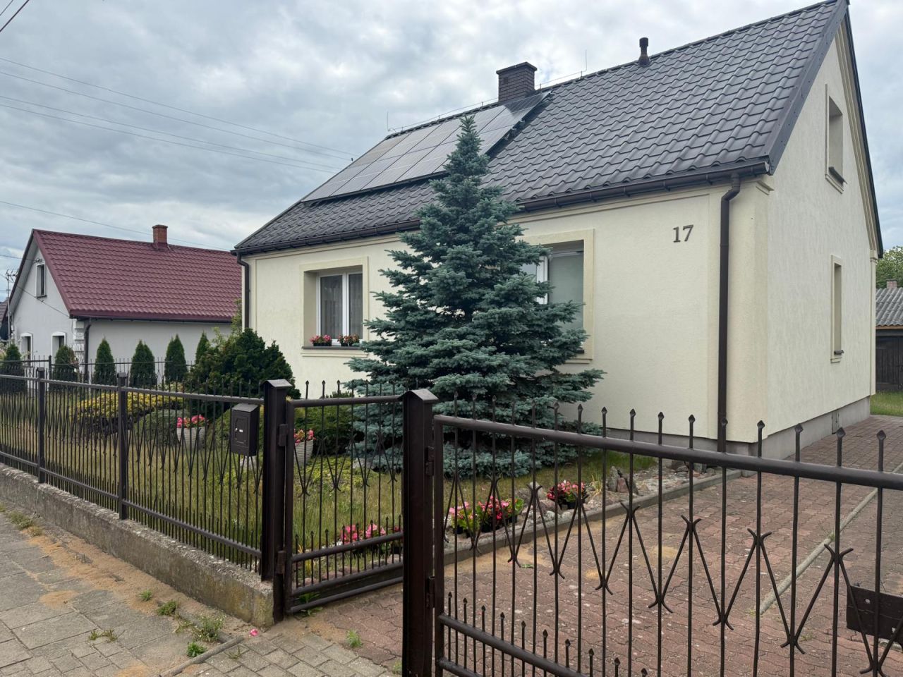 dom wolnostojący, 3 pokoje Michałowo, ul. 3 Maja. Zdjęcie 1