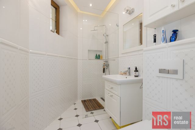 bliźniak, 5 pokoi Izabelin. Zdjęcie 17