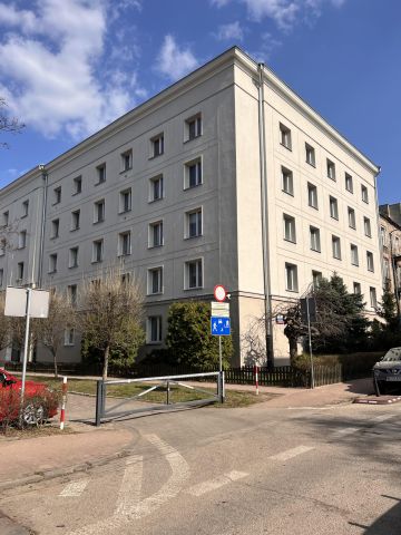 Mieszkanie 3-pokojowe Warszawa Ochota, ul. Barska. Zdjęcie 1