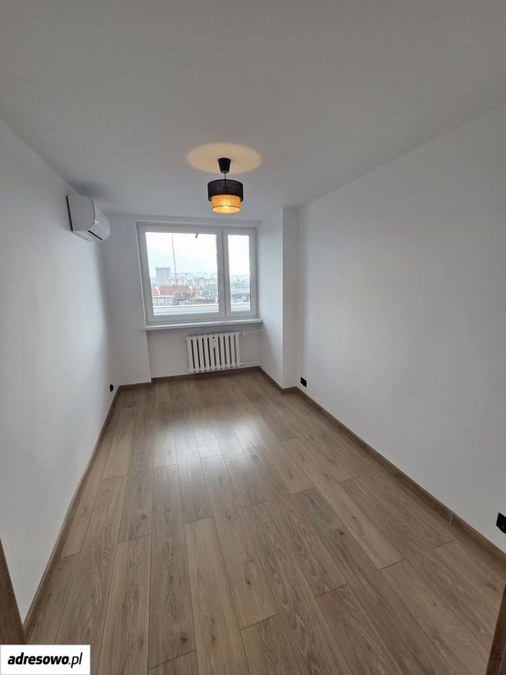 Mieszkanie 3-pokojowe Chorzów Centrum, ul. Księcia Władysława Opolskiego. Zdjęcie 10