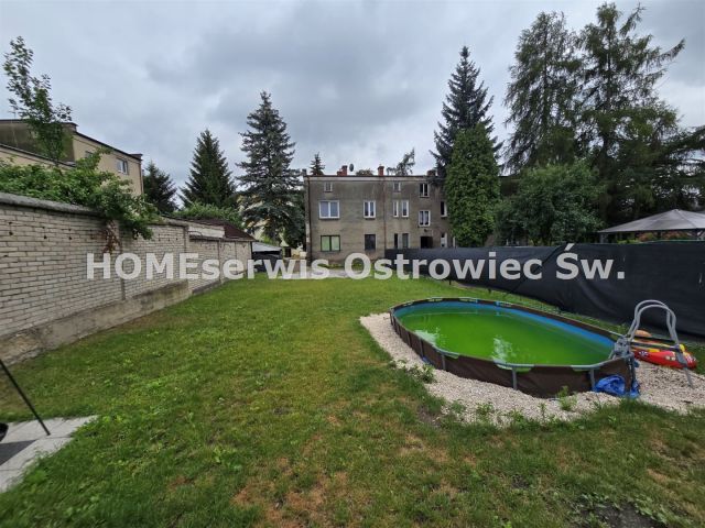 kamienica Ostrowiec Świętokrzyski Centrum, ul. Sławomira Czerwińskiego. Zdjęcie 17