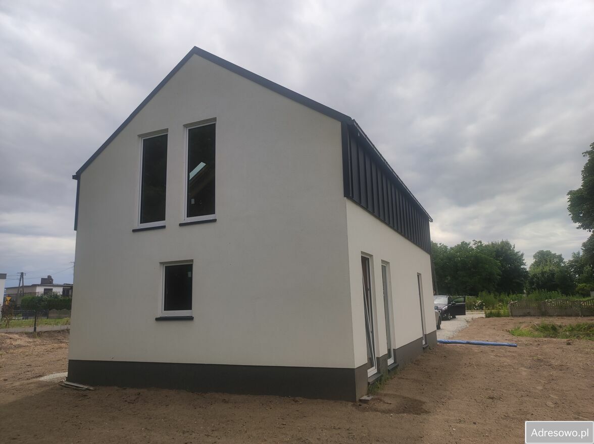 dom wolnostojący, 4 pokoje Huta. Zdjęcie 2