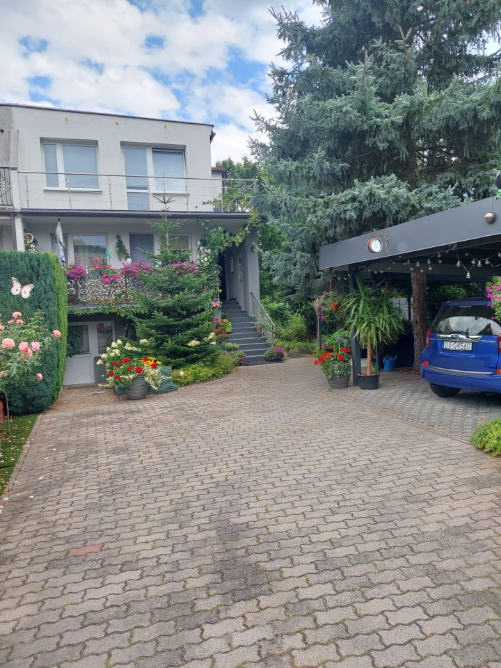 bliźniak, 7 pokoi Wrocław Pilczyce, ul. Mączna