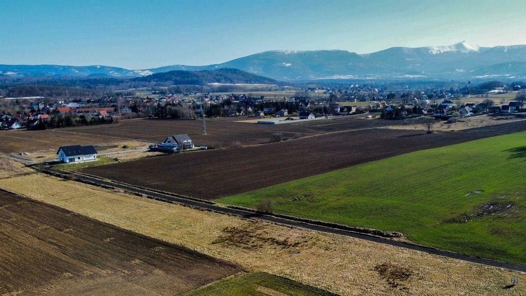 Działka budowlana Łomnica