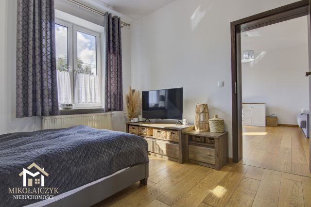 kamienica, 5 pokoi Samolubie. Zdjęcie 6