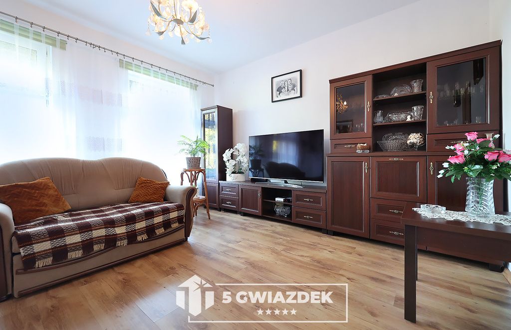 dom wolnostojący, 5 pokoi Marcelin. Zdjęcie 10