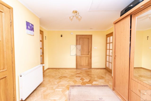 dom wolnostojący, 7 pokoi Lesko, ul. Kościuszki. Zdjęcie 20