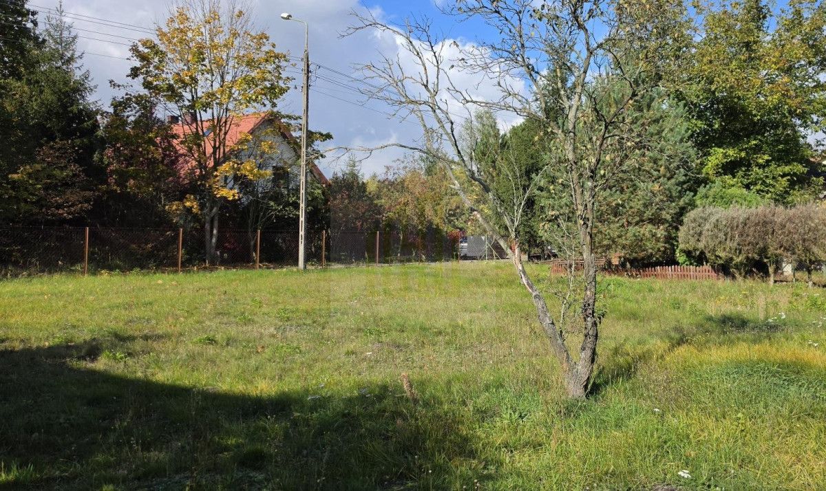 dom wolnostojący, 2 pokoje Milanówek. Zdjęcie 10