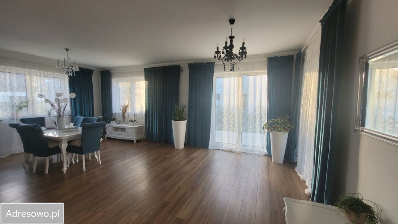 dom wolnostojący, 4 pokoje Murowaniec. Zdjęcie 2