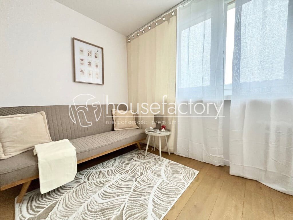 Mieszkanie 2-pokojowe Łódź Dąbrowa, ul. Juliusza Kossaka. Zdjęcie 3