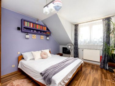 dom wolnostojący, 5 pokoi Wrząsowice Ulica, ul. Laurowa