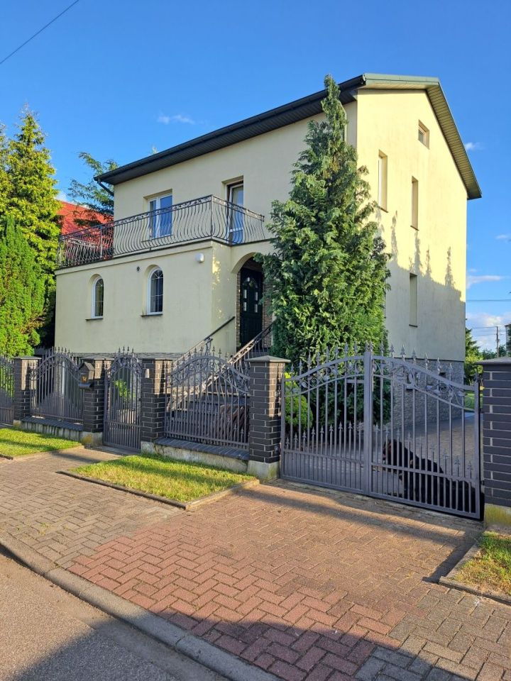 dom wolnostojący, 5 pokoi Nowe Proboszczewice, ul. Akacjowa