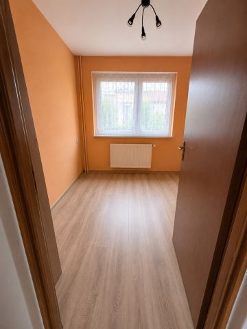 dom wolnostojący, 6 pokoi Tarnowskie Góry Centrum, ul. Radosna. Zdjęcie 11