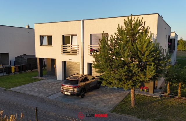 bliźniak, 4 pokoje Lubliniec Wymyślacz. Zdjęcie 1