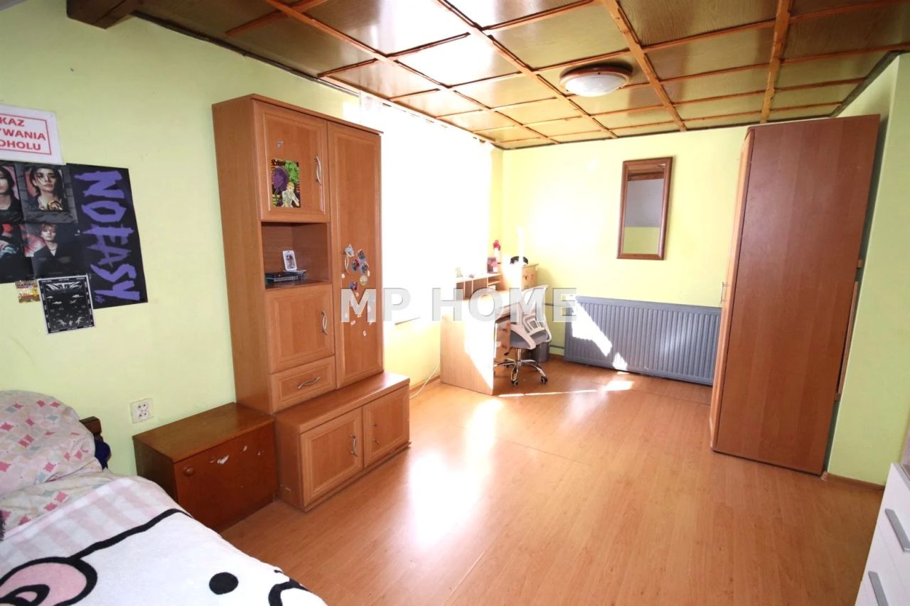 dom wolnostojący, 5 pokoi Bronów. Zdjęcie 18