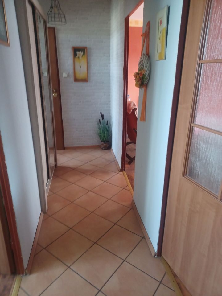 Mieszkanie 3-pokojowe Chojna. Zdjęcie 4