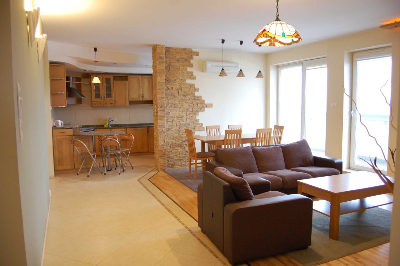 Mieszkanie 4-pokojowe Poznań Rataje. Zdjęcie 7