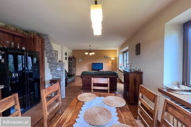 dom wolnostojący, 7 pokoi Libertów. Zdjęcie 12