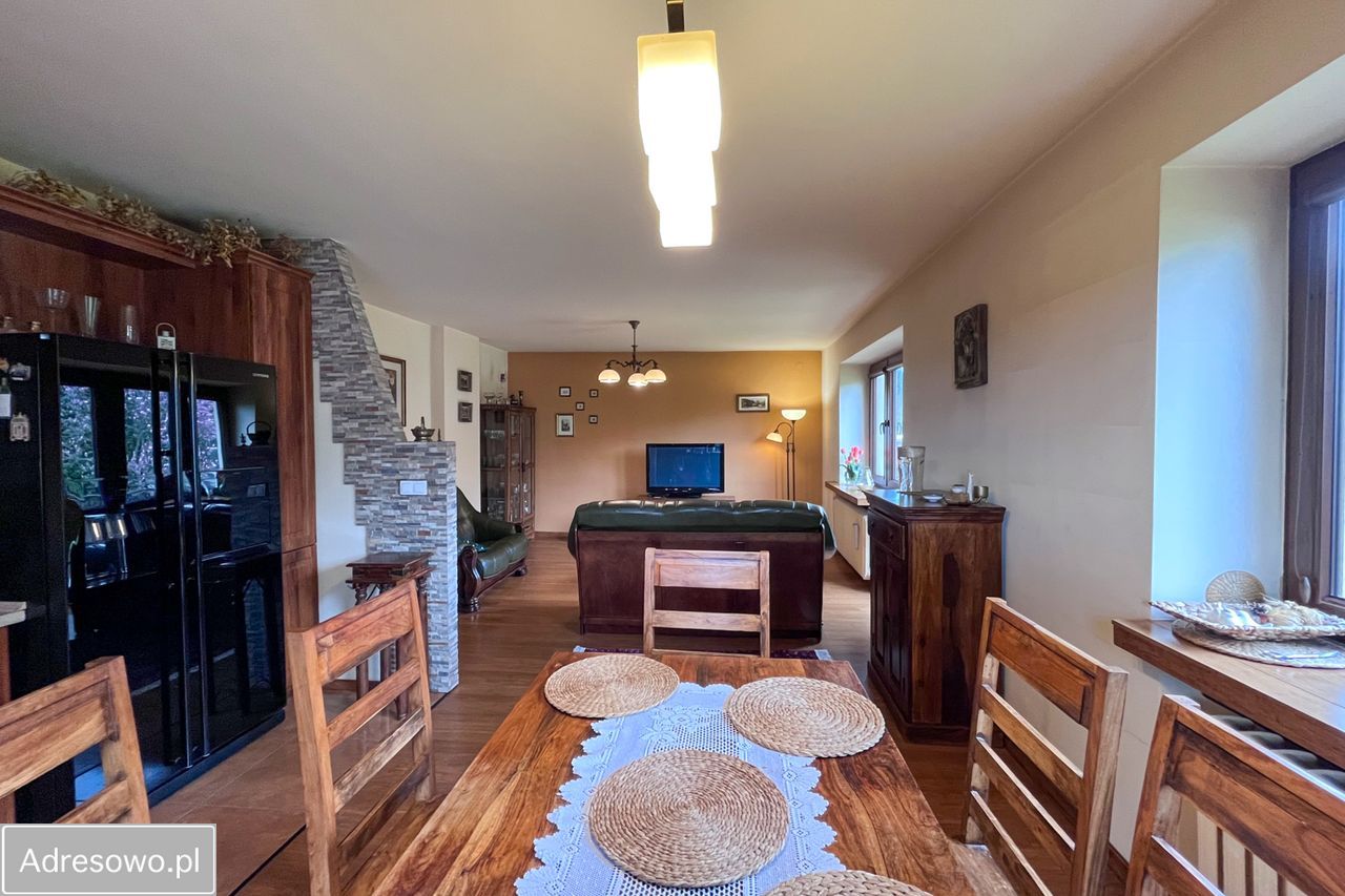 dom wolnostojący, 7 pokoi Libertów. Zdjęcie 12