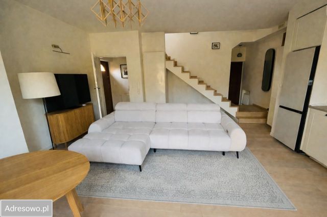 Mieszkanie 4-pokojowe Warszawa Wawer. Zdjęcie 1