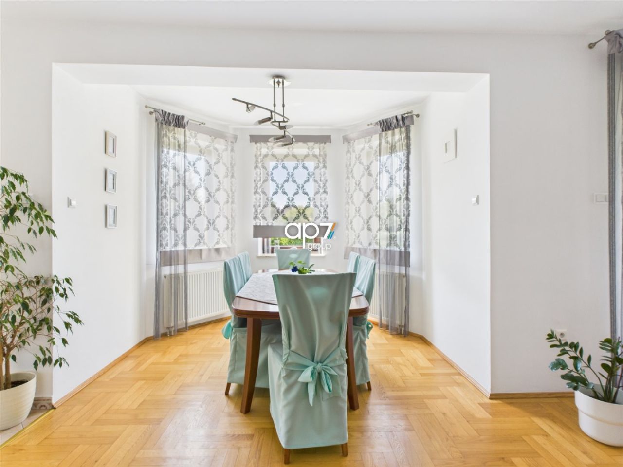 dom wolnostojący, 6 pokoi Karniowice. Zdjęcie 4