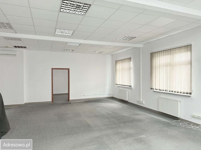 Biuro Wrocław Fabryczna, ul. Jerzmanowska. Zdjęcie 1