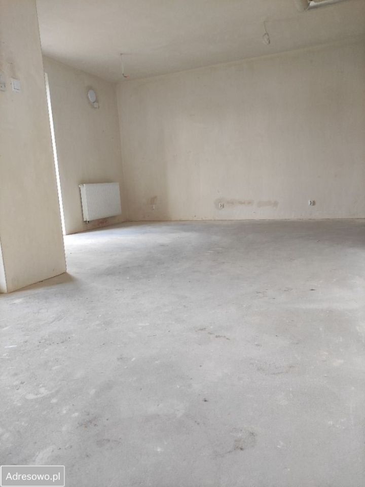 Lokal Porosły, ul. Szumiących Traw. Zdjęcie 8