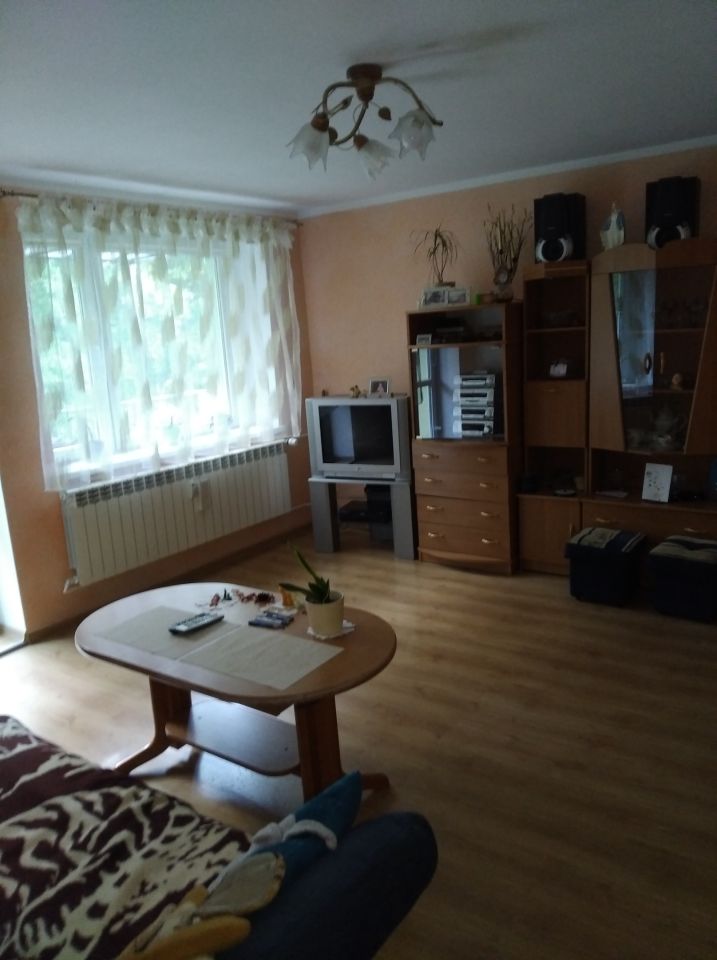 Mieszkanie 3-pokojowe Kamieniec Ząbkowicki, ul. XXX-lecia PRL. Zdjęcie 2
