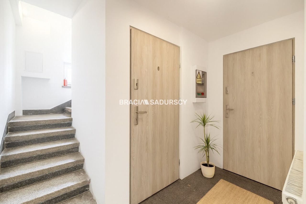 dom wolnostojący, 5 pokoi Kraków Łagiewniki-Borek Fałęcki, ul. Oraczy. Zdjęcie 3