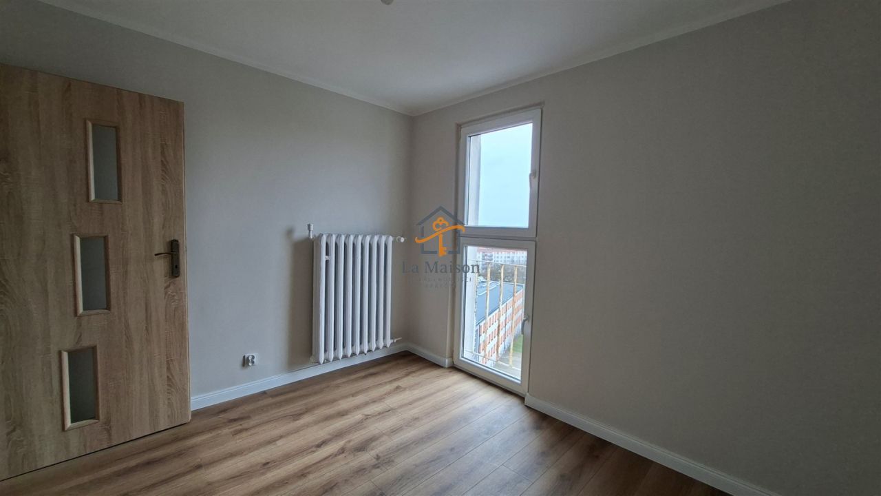 Mieszkanie 3-pokojowe Kraków Nowa Huta. Zdjęcie 4